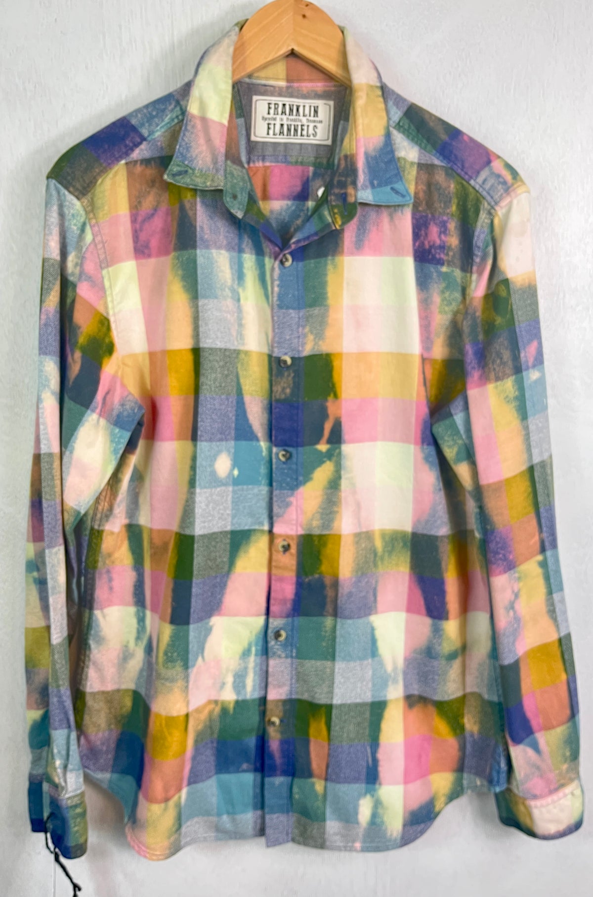 Vintage Blue, Pink, Yellow, Green and White Flannel Size Medium