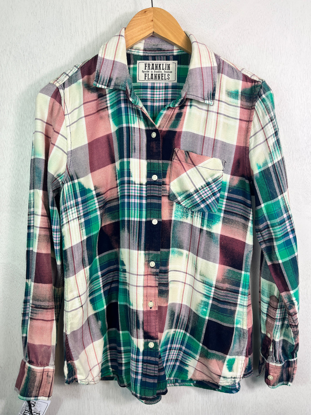 Vintage Green, White, Purple and Dusty Rose Flannel Size Small