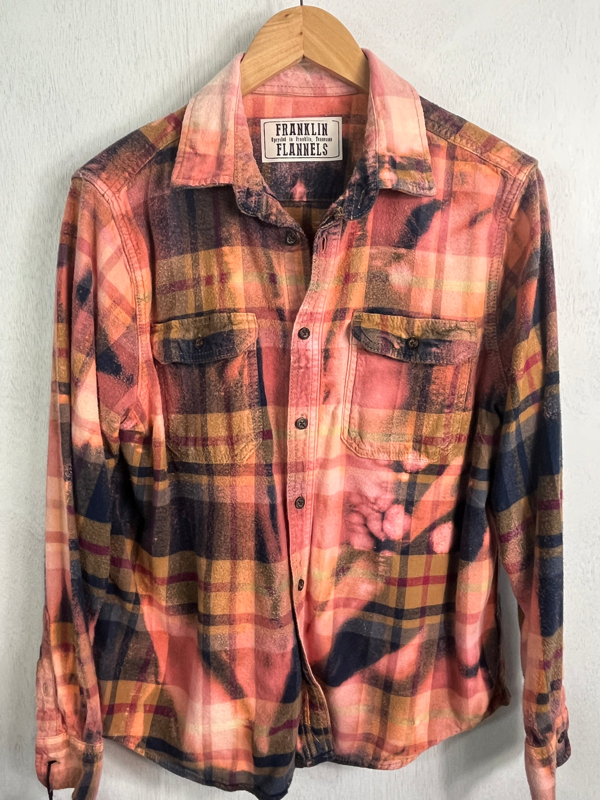 Vintage Pink, Yellow, Navy and Gold Flannel Size Small