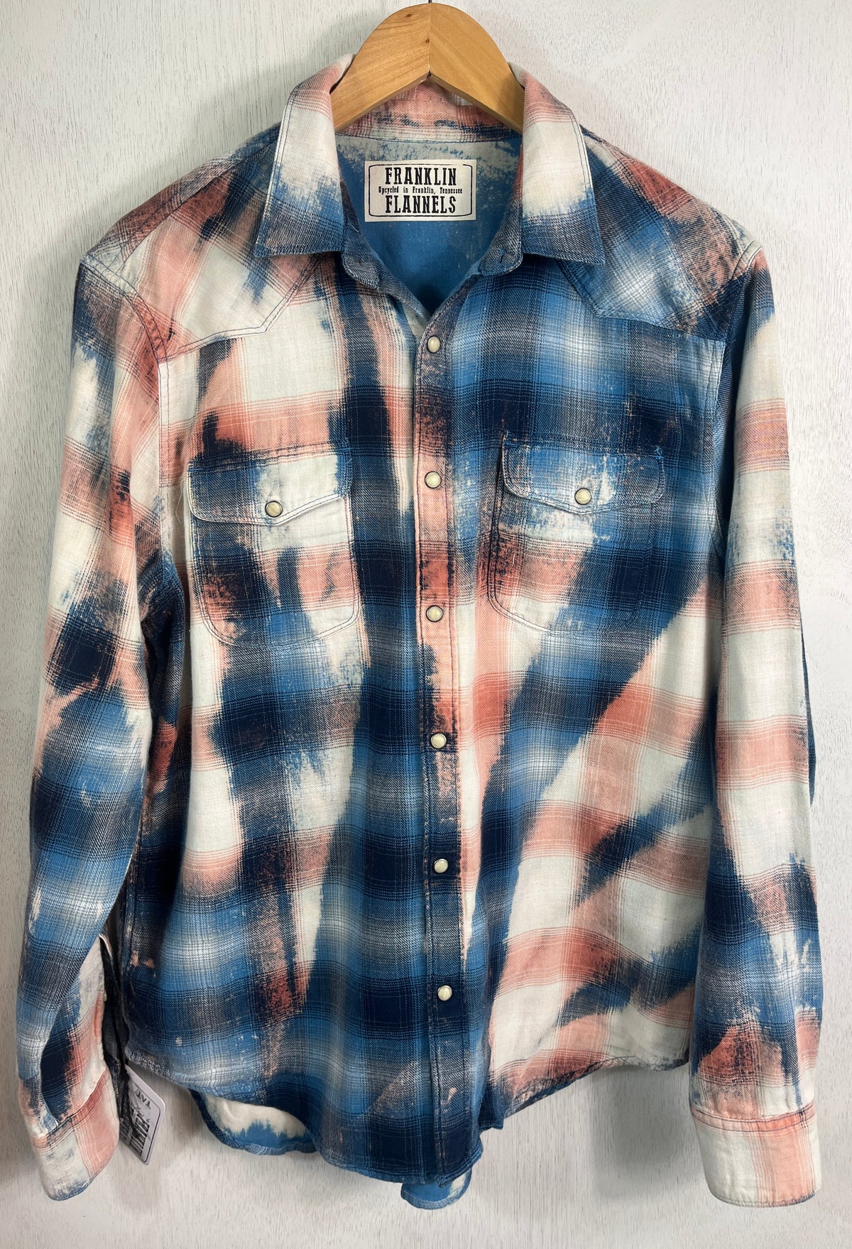 Vintage Western Style Blue, Pink and White Flannel Size Medium