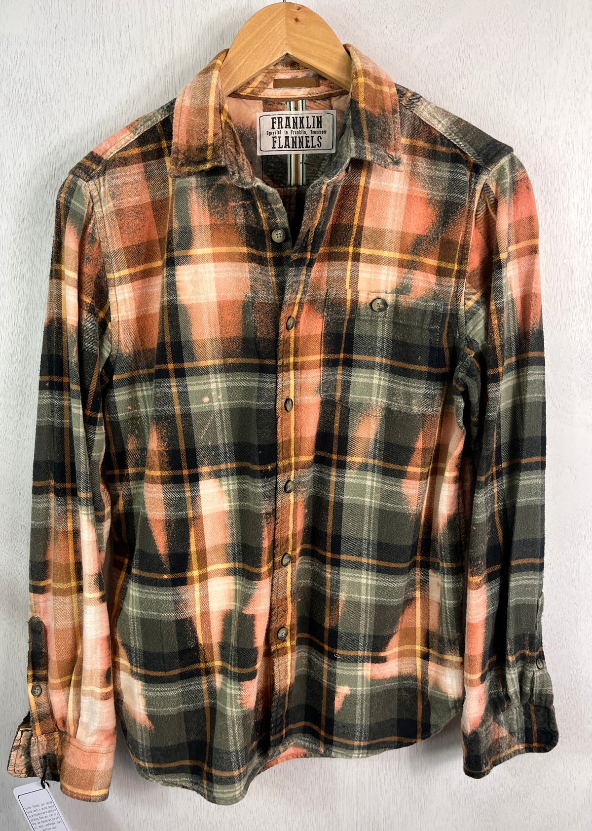 Vintage Army Green, Peach, White and Black Flannel Size Small
