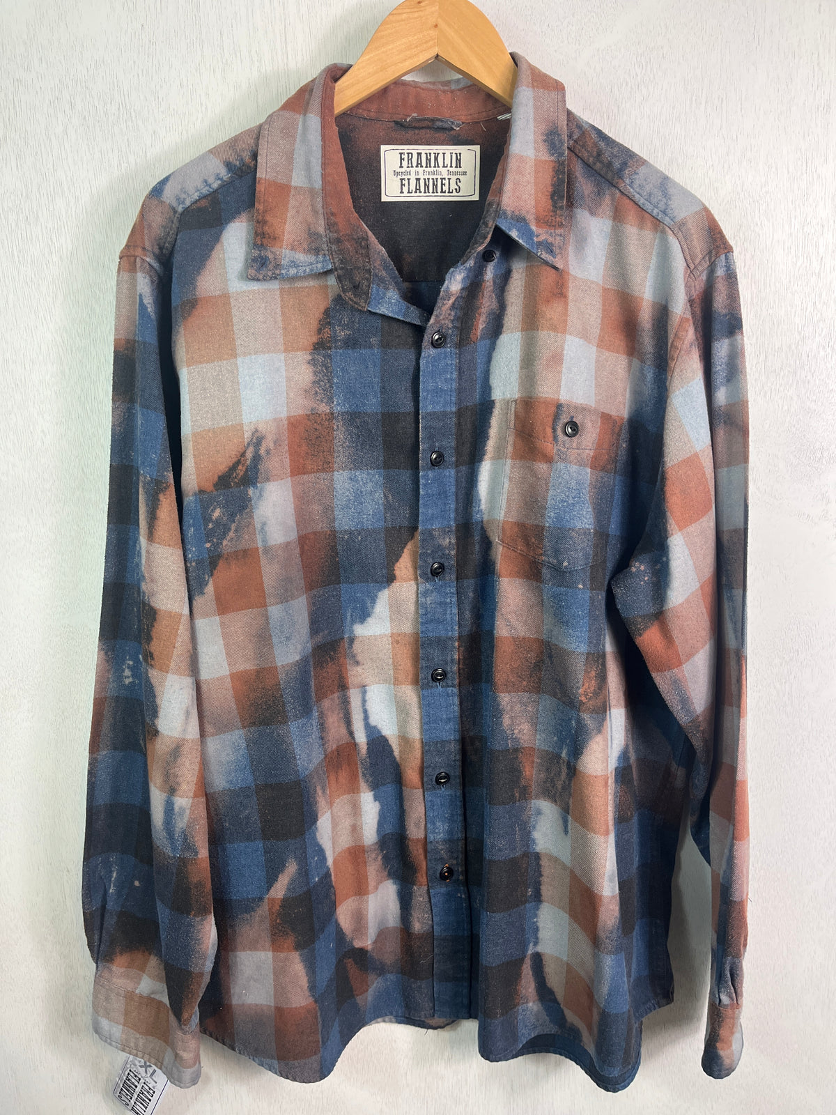Vintage Navy, Blue and Rust Flannel Size XL