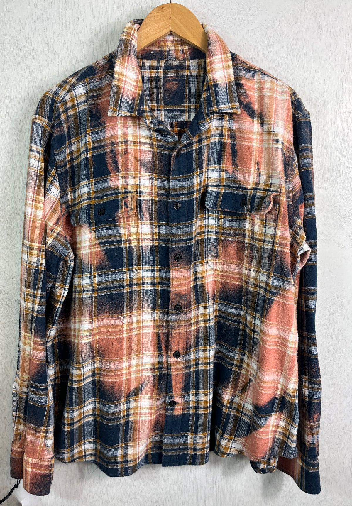 Vintage Navy Blue, Pink, White and Gold Flannel Size Large