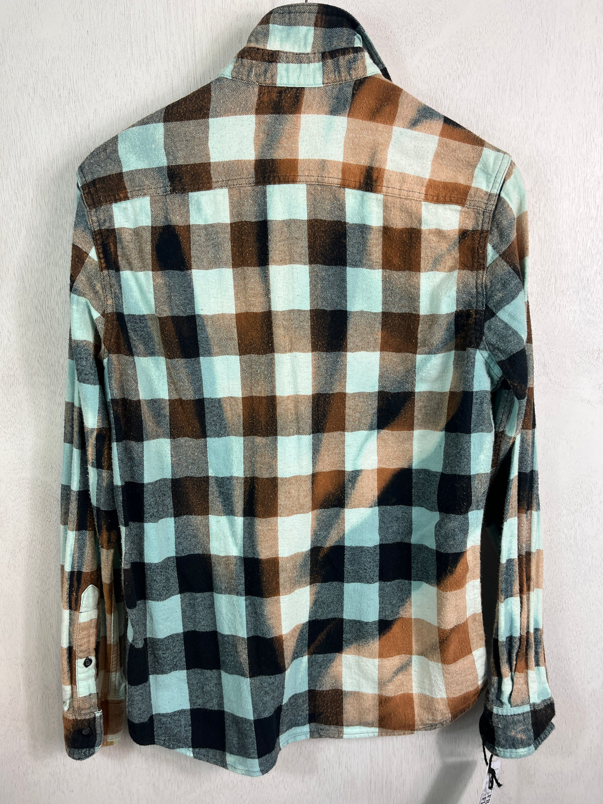 Vintage Robin's Egg Blue, Black, Gold and White Flannel Size Small