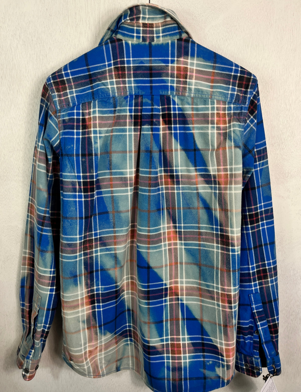 Vintage Turquoise, Light Blue, Pink and White Flannel Size Medium