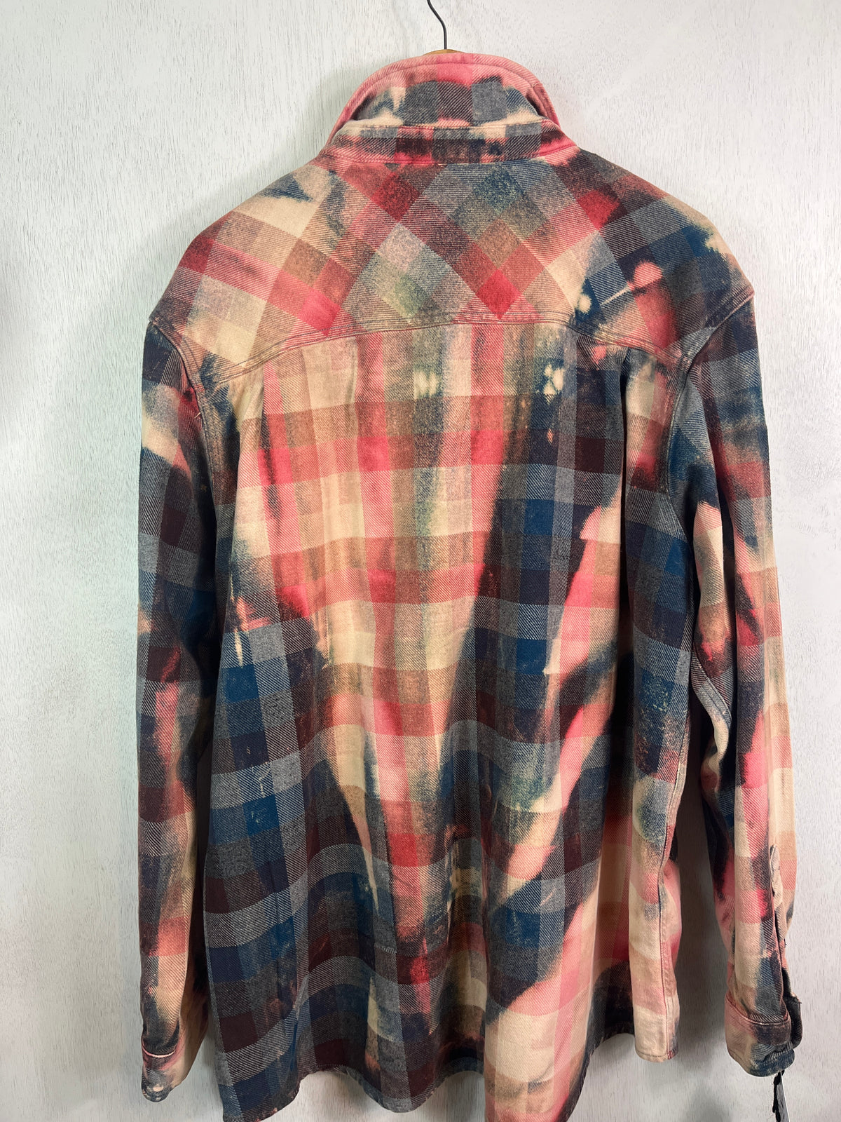 Vintage Pink, Grey, Black and Navy Flannel Jacket Size XL