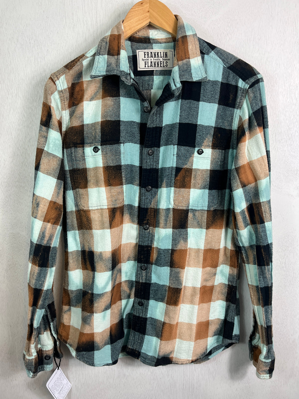 Vintage Robin's Egg Blue, Black, Gold and White Flannel Size Small
