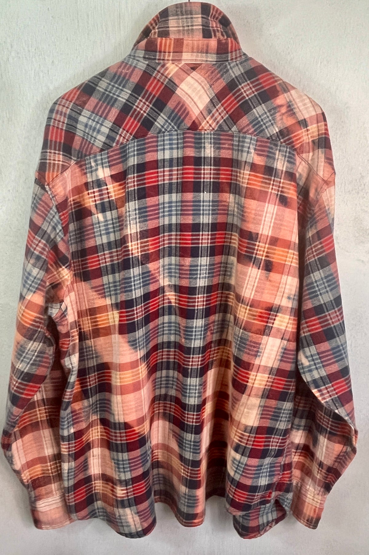 Vintage Red, Grey, White and Salmon Size XL
