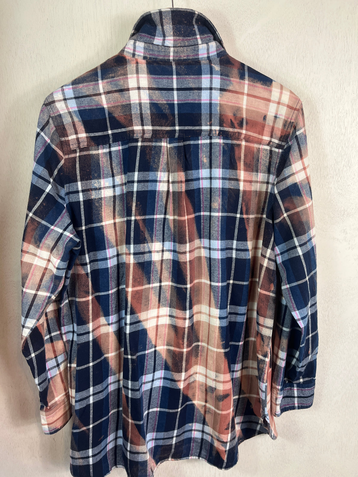 Vintage Navy and Light Blue, Dusty Rose and White Flannel Size Medium