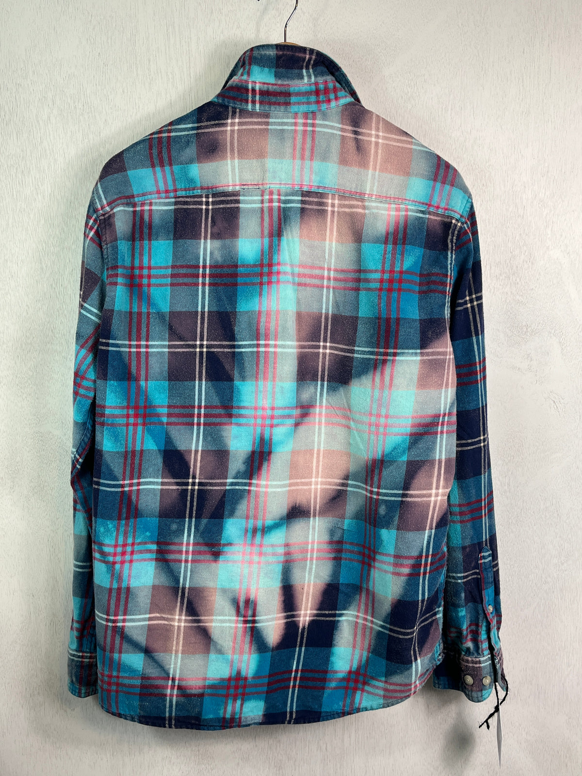 Vintage Turquoise, Lavender, Navy and Pink Flannel Size Large