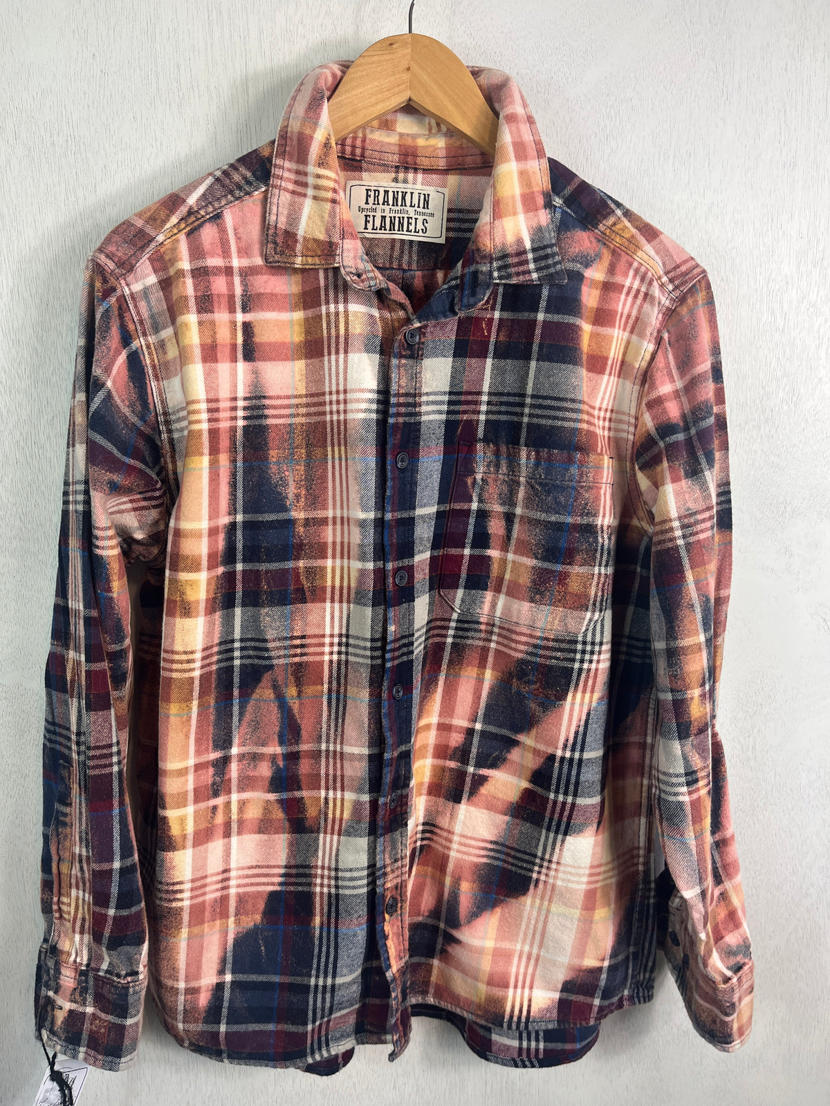 Vintage Pink, Navy, Burgundy and White Flannel Size Medium