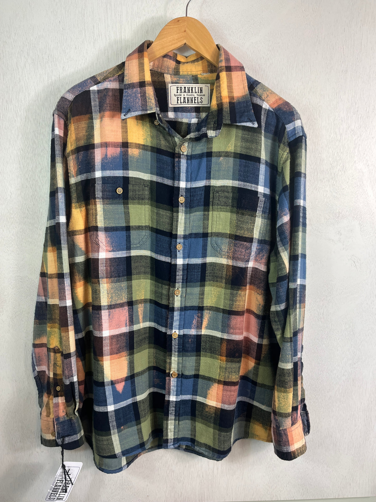 Vintage Green, Blue, Navy, Pink and Gold Flannel Size Large