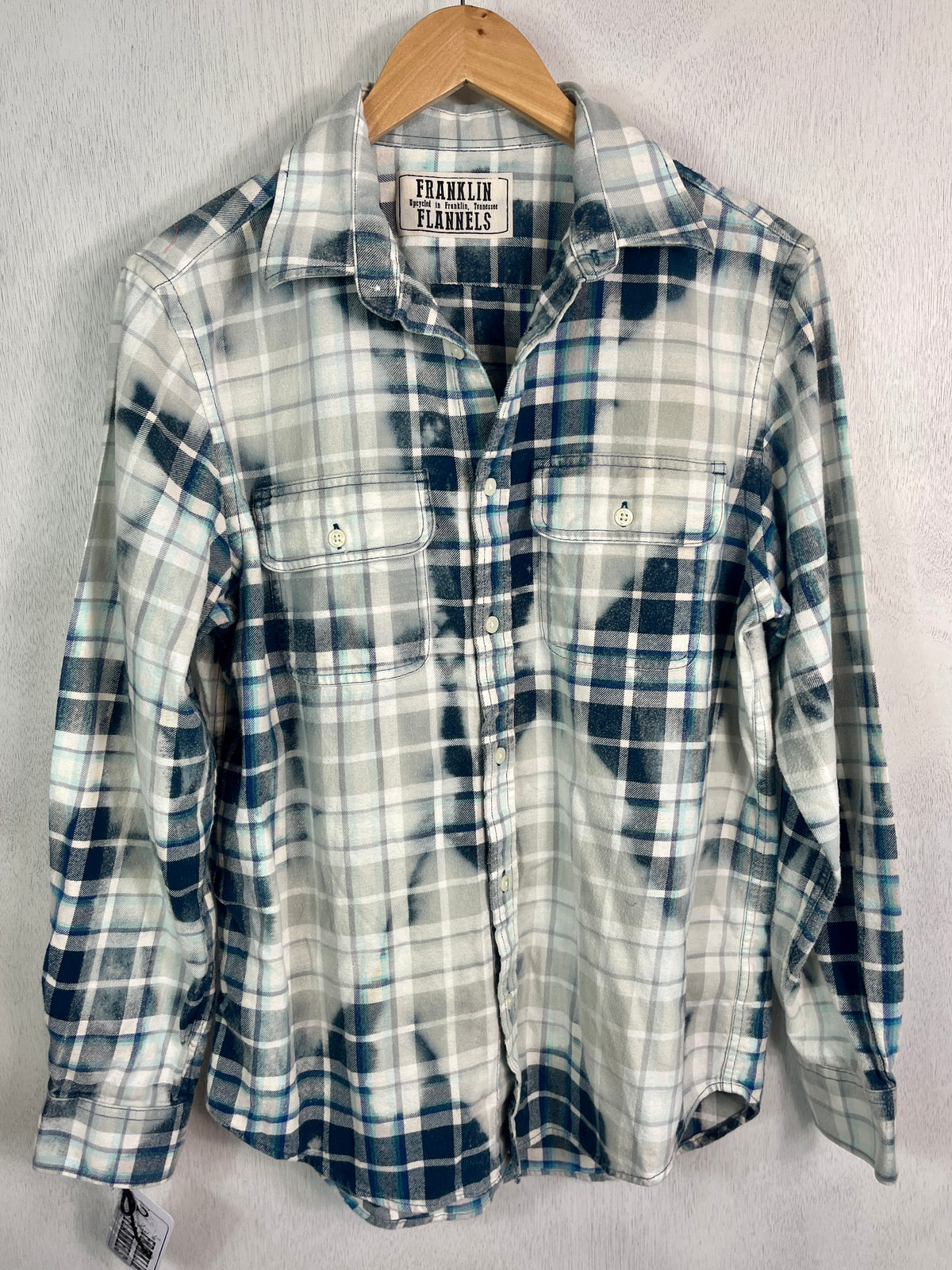 Vintage Navy, Grey and White Flannel Size Small