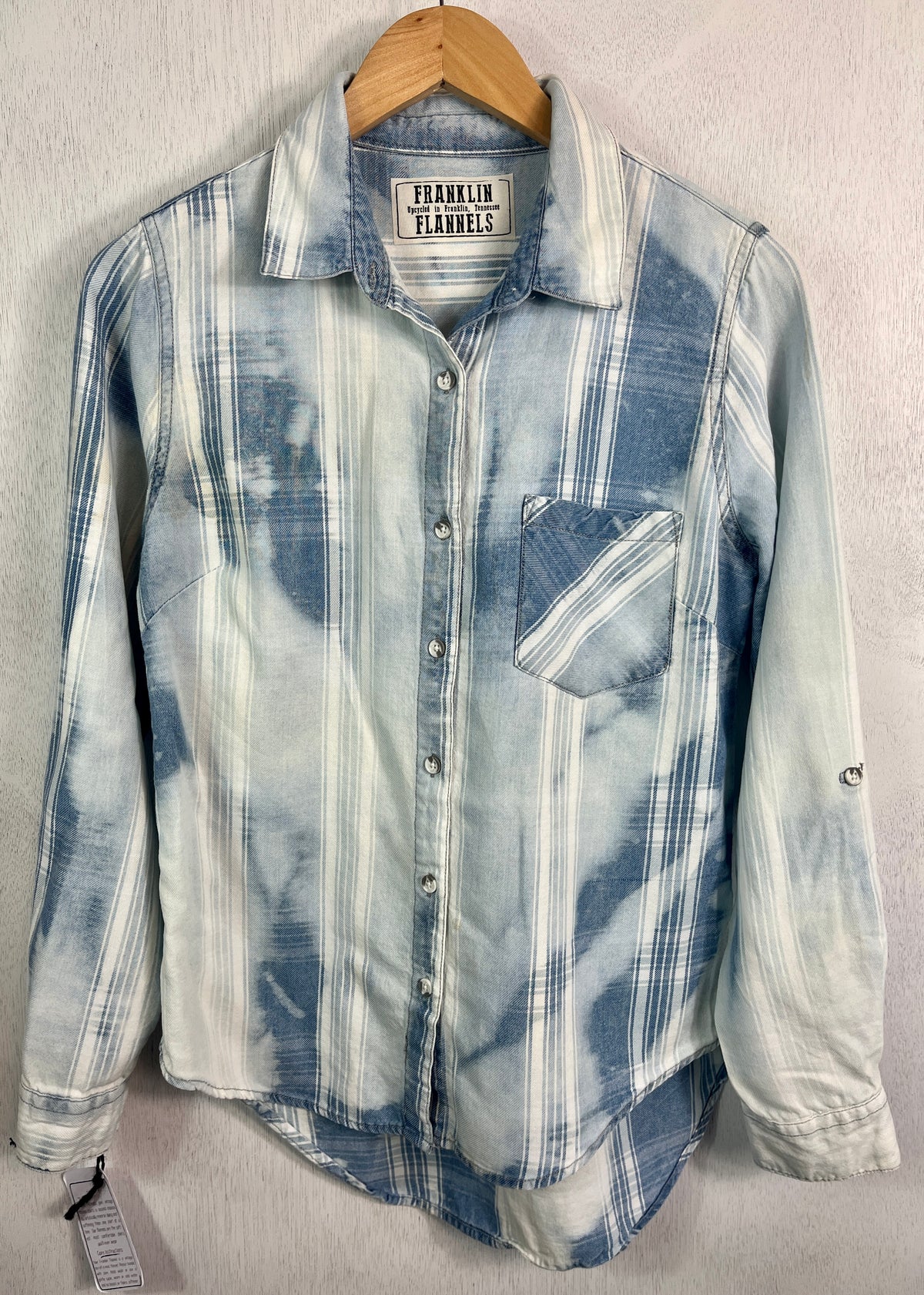 Vintage Light Blue and White Lightweight Cotton Size XS