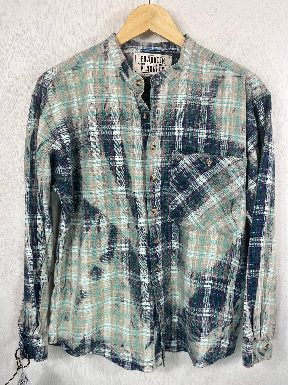 Vintage Navy Blue, Seafoam Green and White Flannel Size Medium