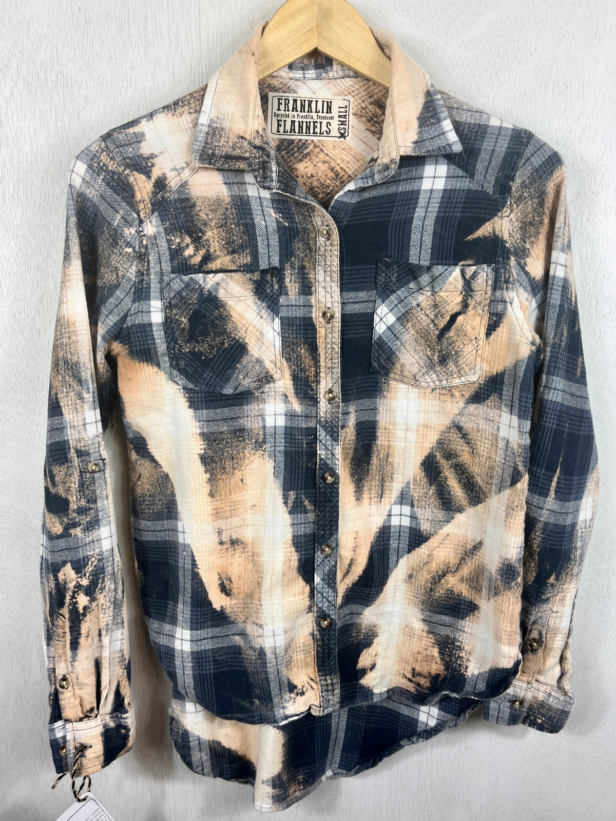 Vintage Navy, Grey, White and Cream Flannel Size XS