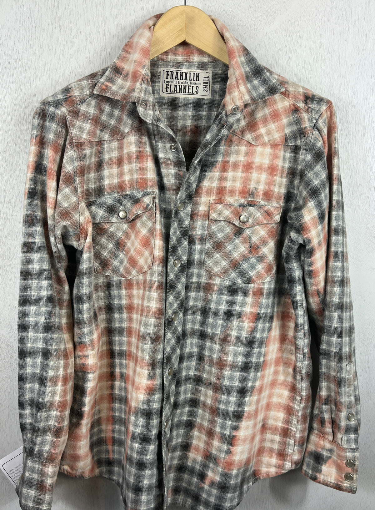 Vintage Peach, Grey and White Flannel Size Small