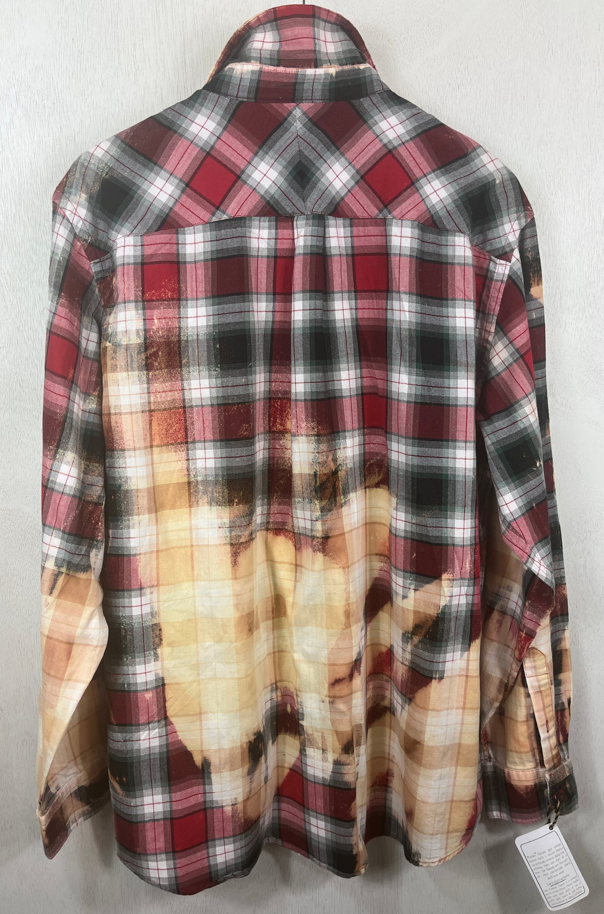 Vintage Red, Black, White and Rust Lightweight Cotton Size XL