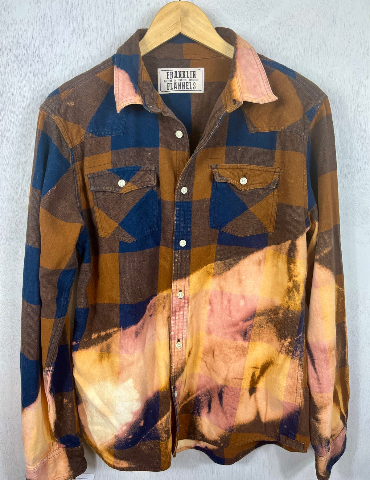 Vintage Rust, Navy Blue and Gold Flannel Size Medium