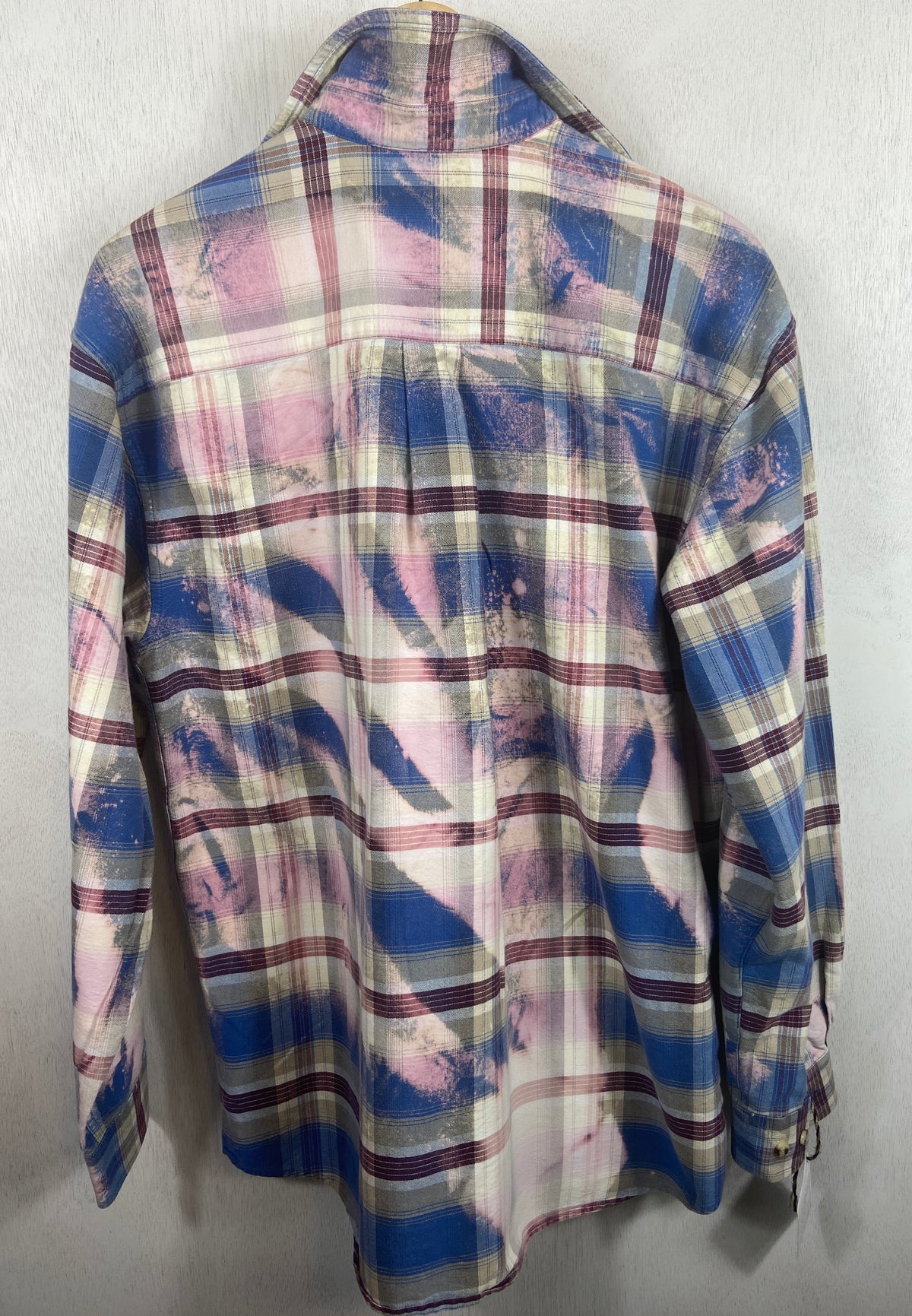 Vintage Sky Blue, Pink and Cream Flannel Size XL