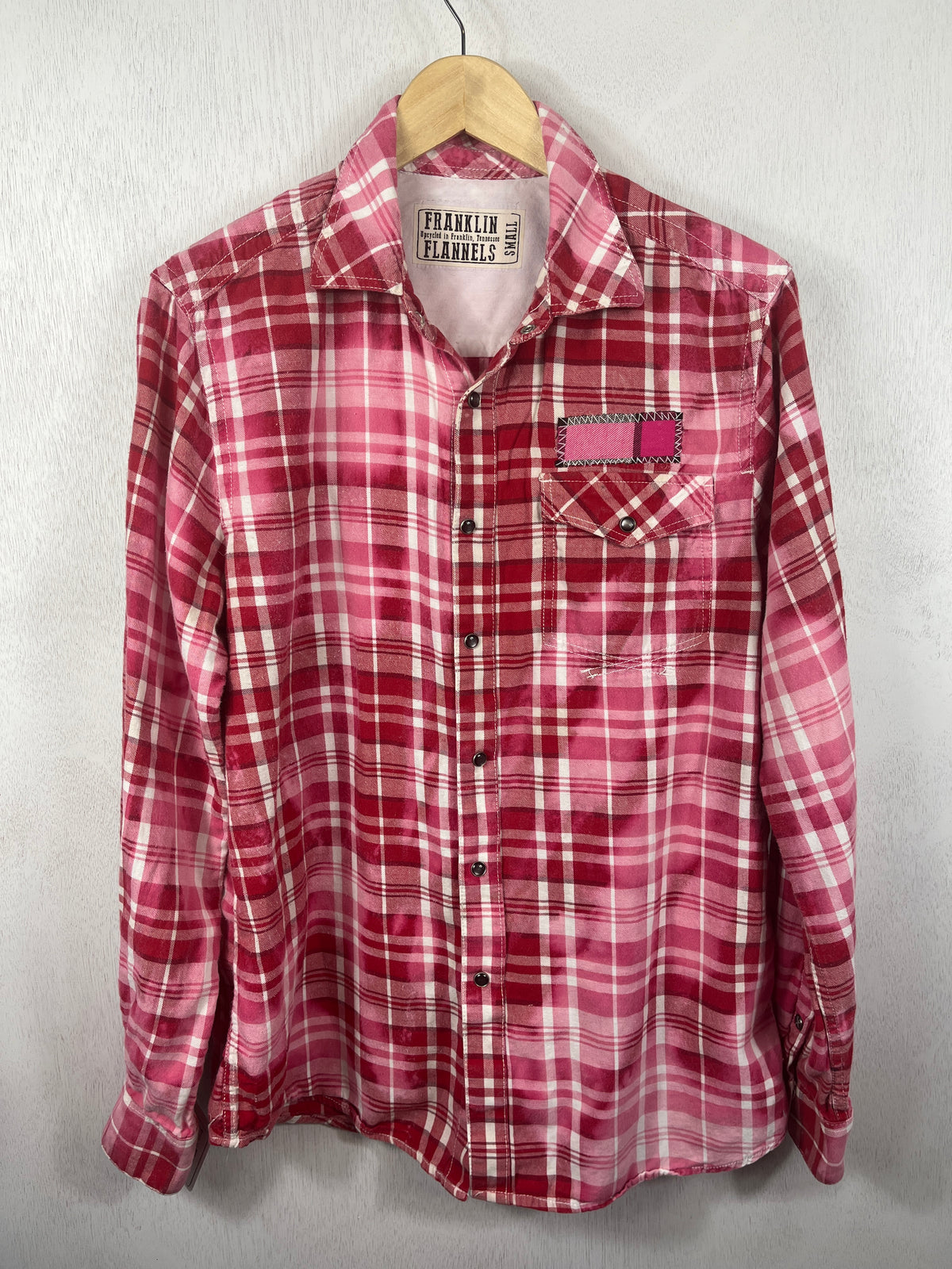 Vintage Red, Pink and White Flannel Size Small