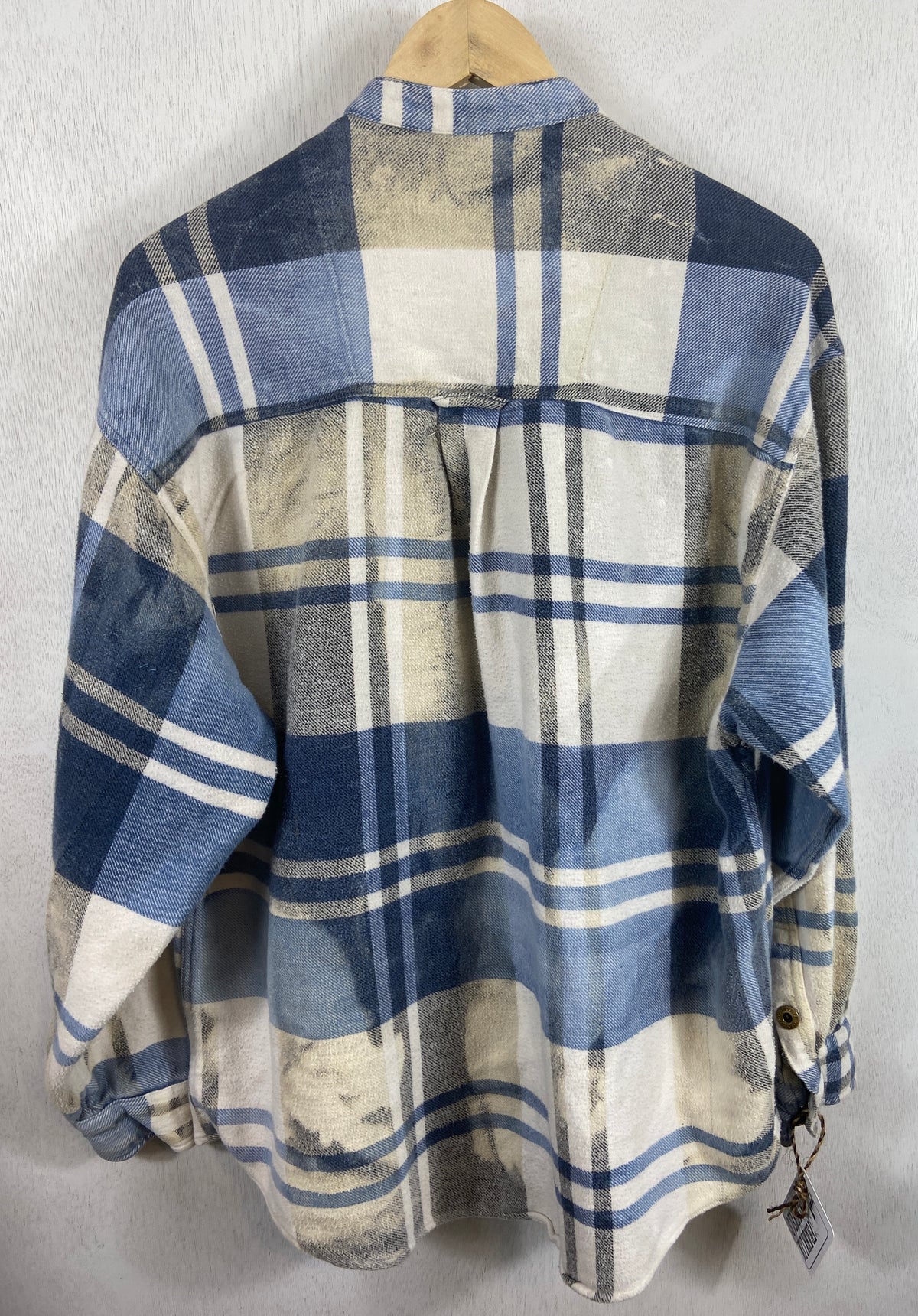 Vintage Navy, Light Blue and Cream Flannel Jacket Size Large