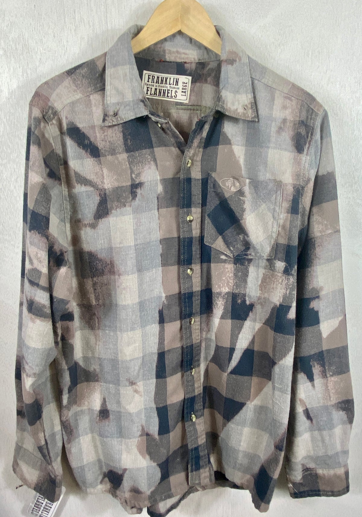 Vintage Grey and Navy Blue Flannel Size Large