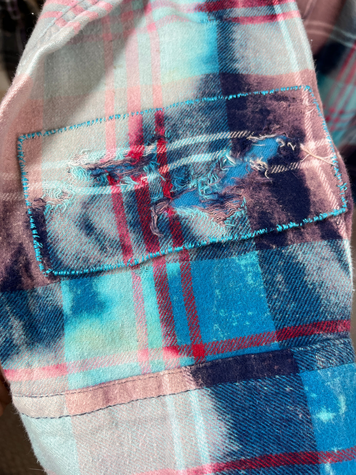 Vintage Navy, Turquoise, Red and Pink Size Large