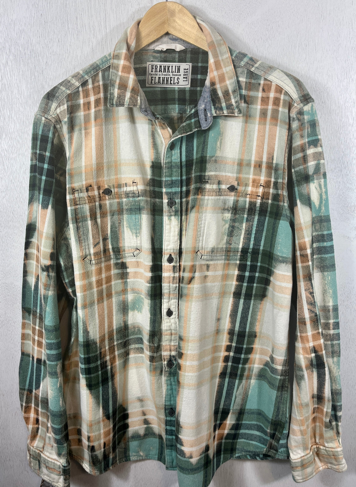 Vintage Teal, Camel, Black and Cream Flannel Size Large