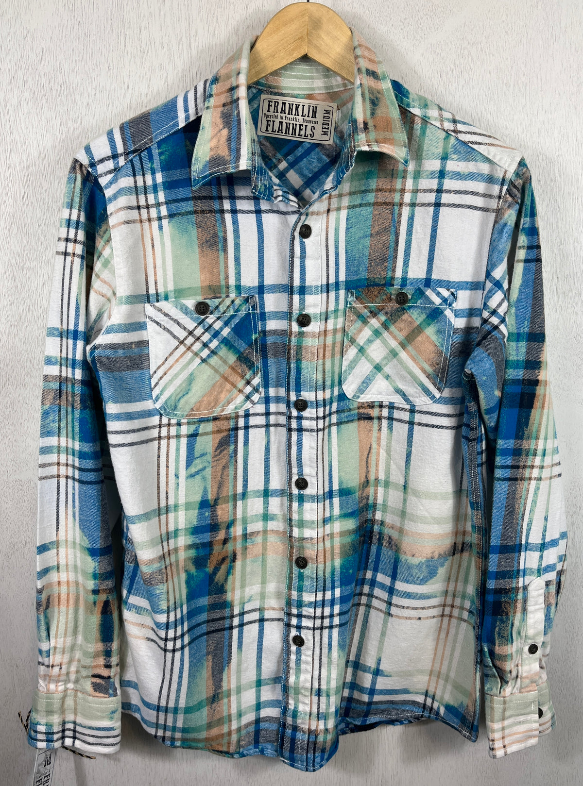 Vintage Turquoise, White and Black Flannel Size Medium