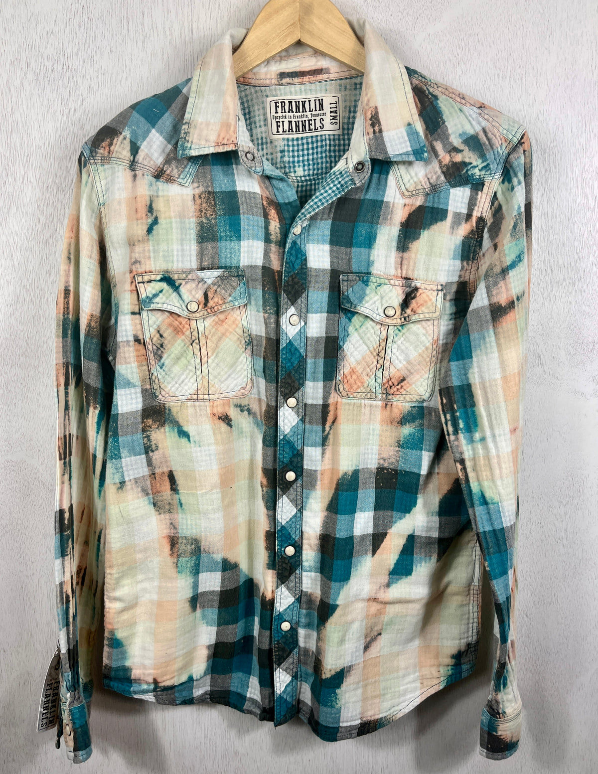 Vintage Western Style Turquoise, Black, White and Cream Lightweight Cotton Size Small