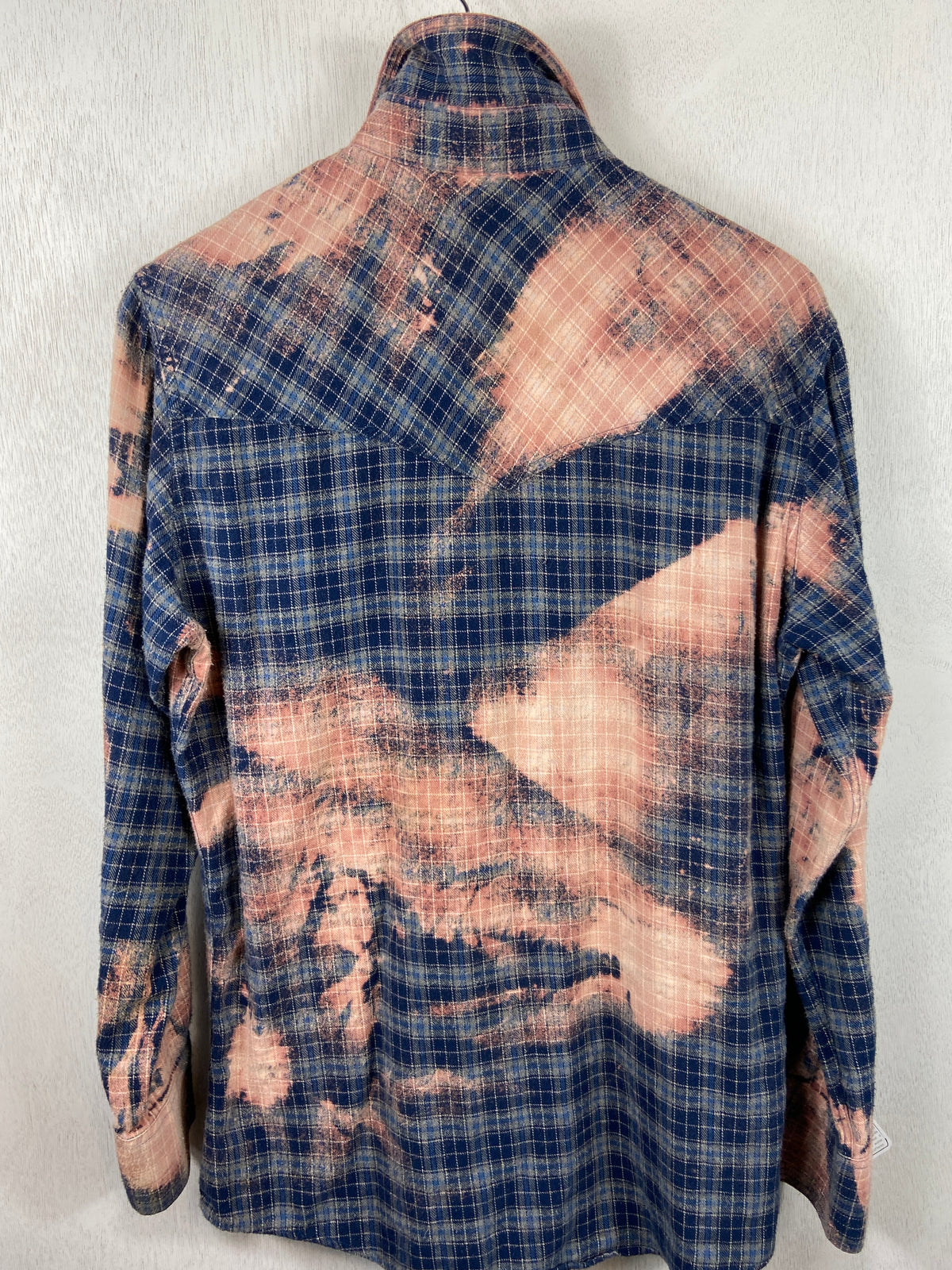 Vintage Western Style Blue, Grey and Dusty Rose Flannel Size Medium