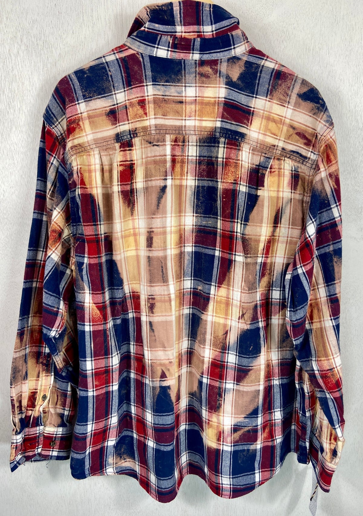 Vintage Red, Navy Blue, White and Gold Flannel Size XL