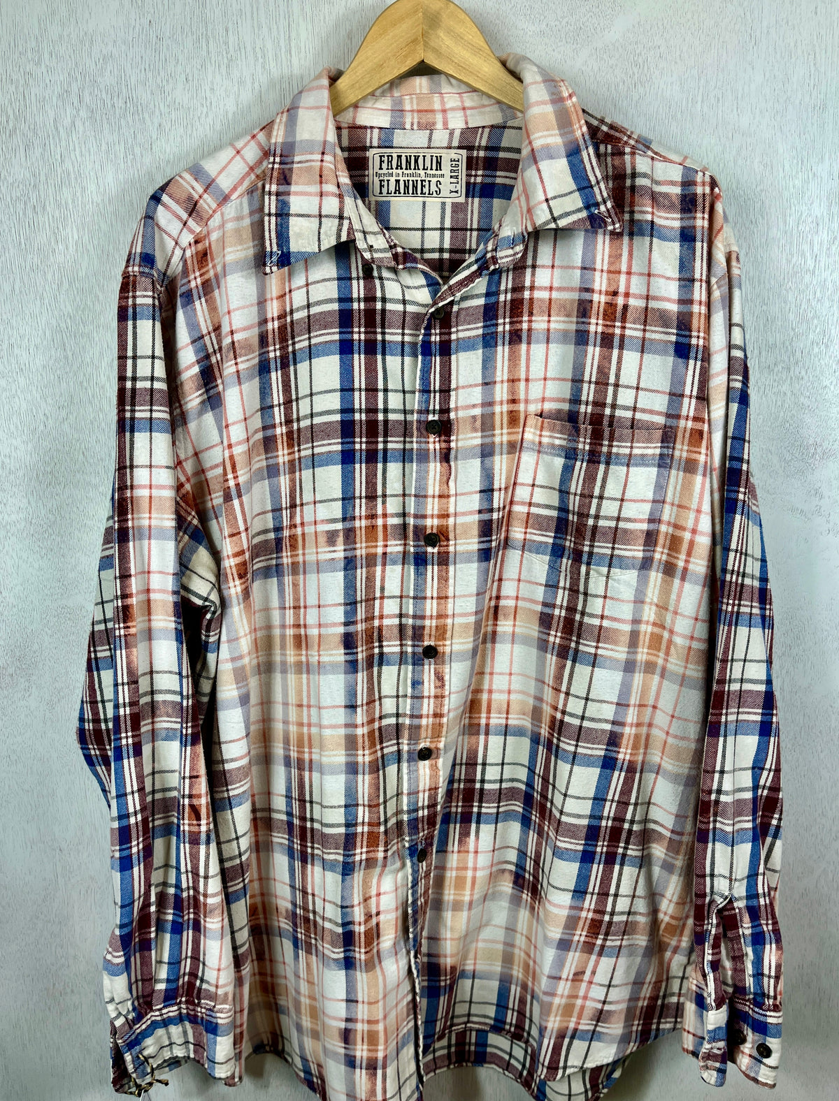 Vintage Light Blue, Maroon, Peach and White Flannel Size XL
