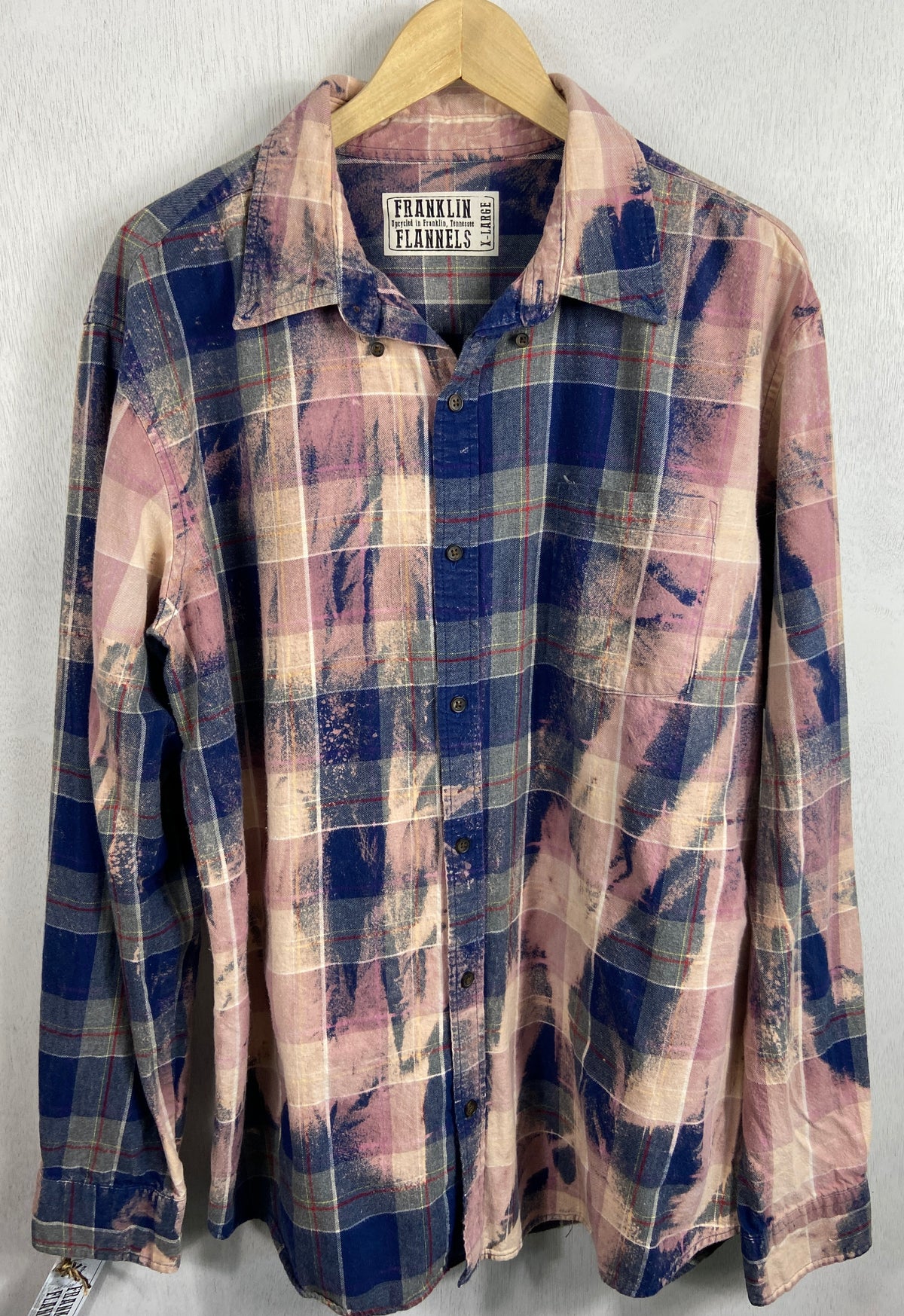 Vintage Navy Blue, Pink and Cream Flannel Size XL Tall