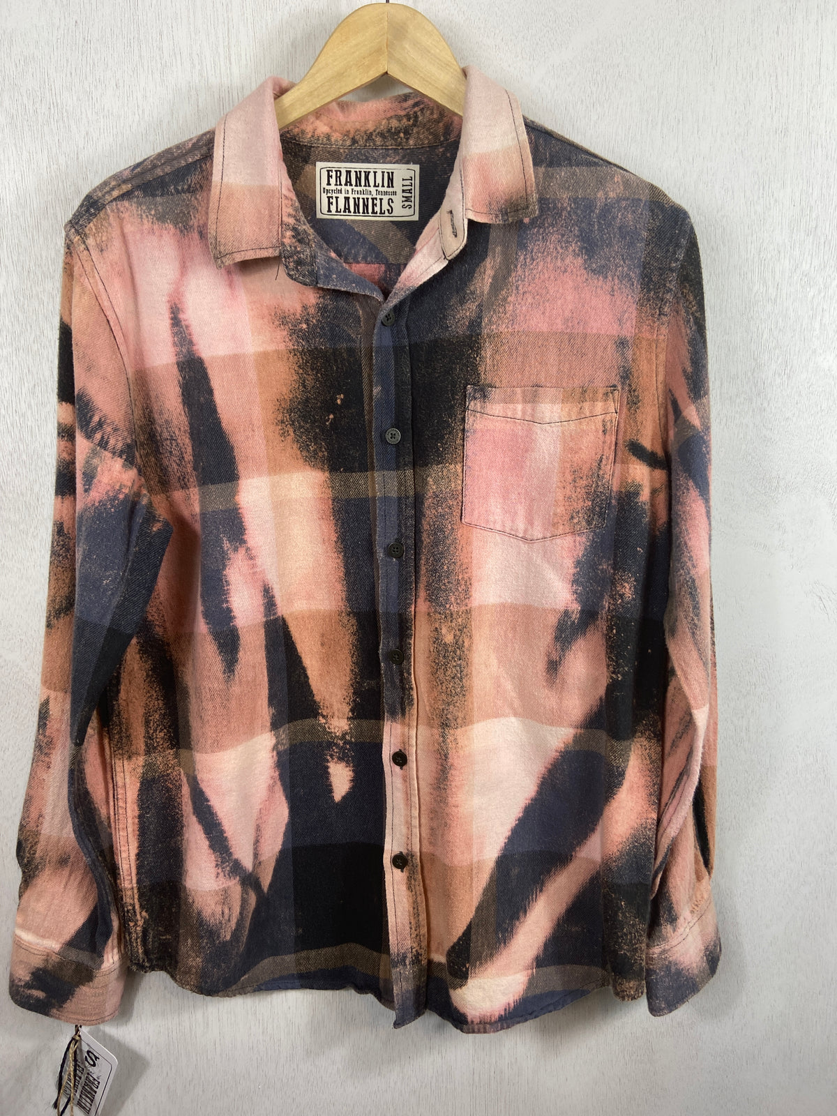 Vintage Navy Blue, Pink and Grey Flannel Size Small