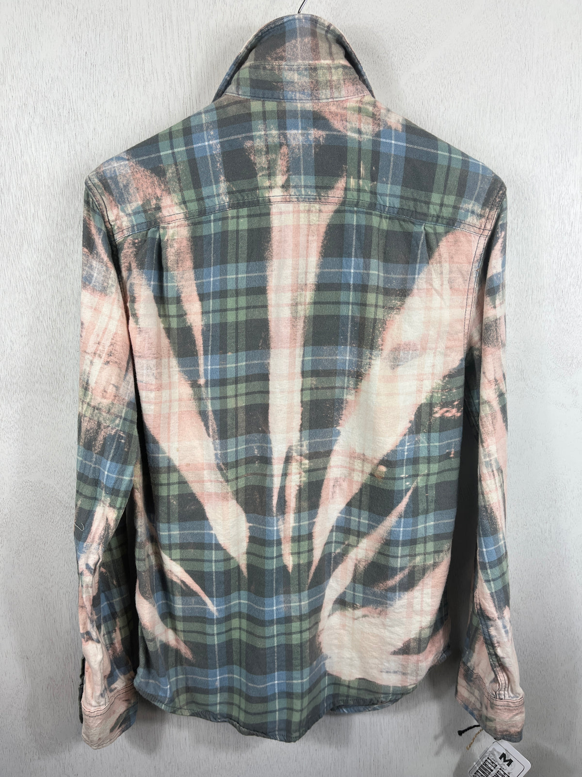 Vintage Pale Blue, Cream, Pink and Seafoam Green Flannel Size Medium