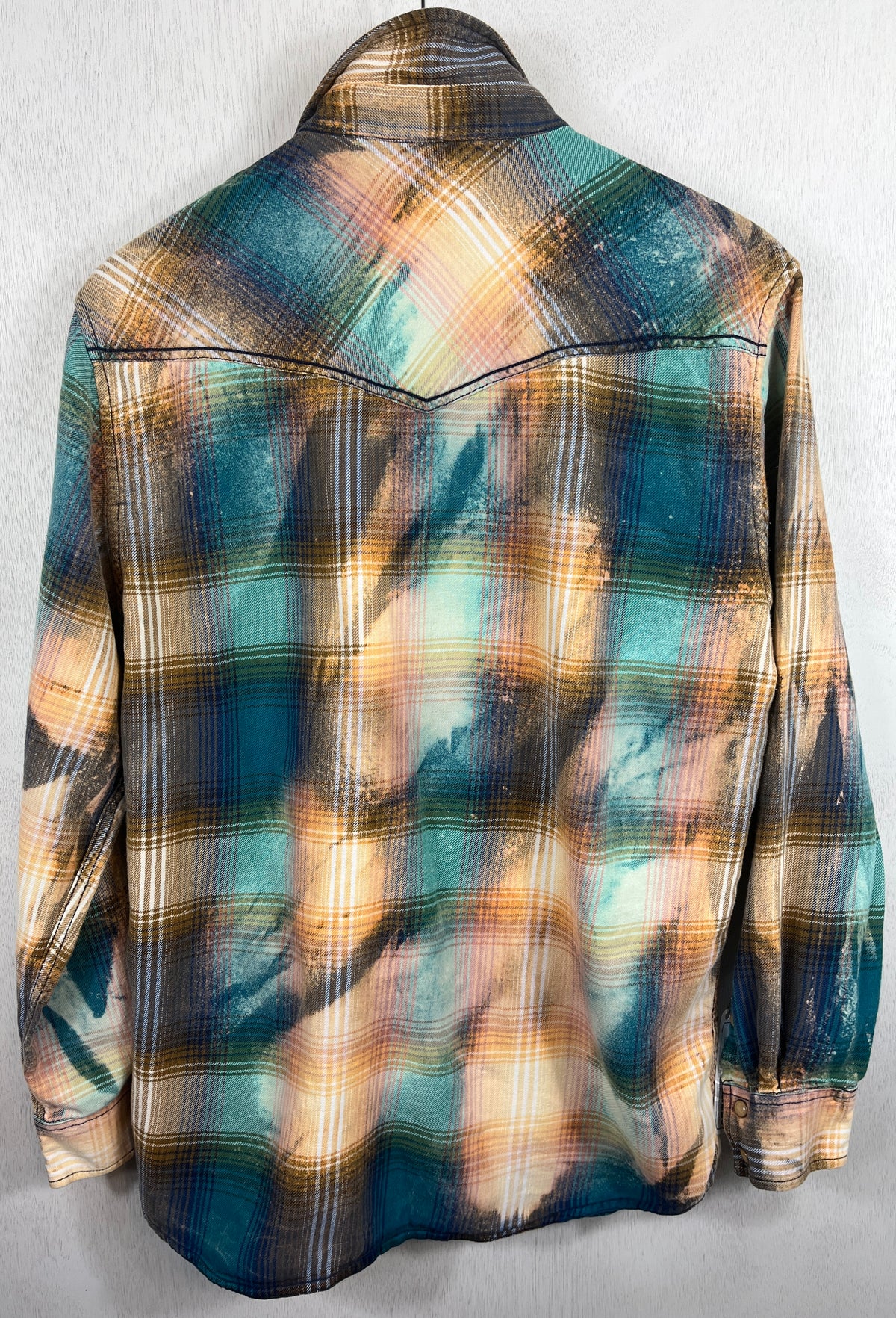 Vintage Turquoise, Gold and Royal Blue Flannel Size Medium