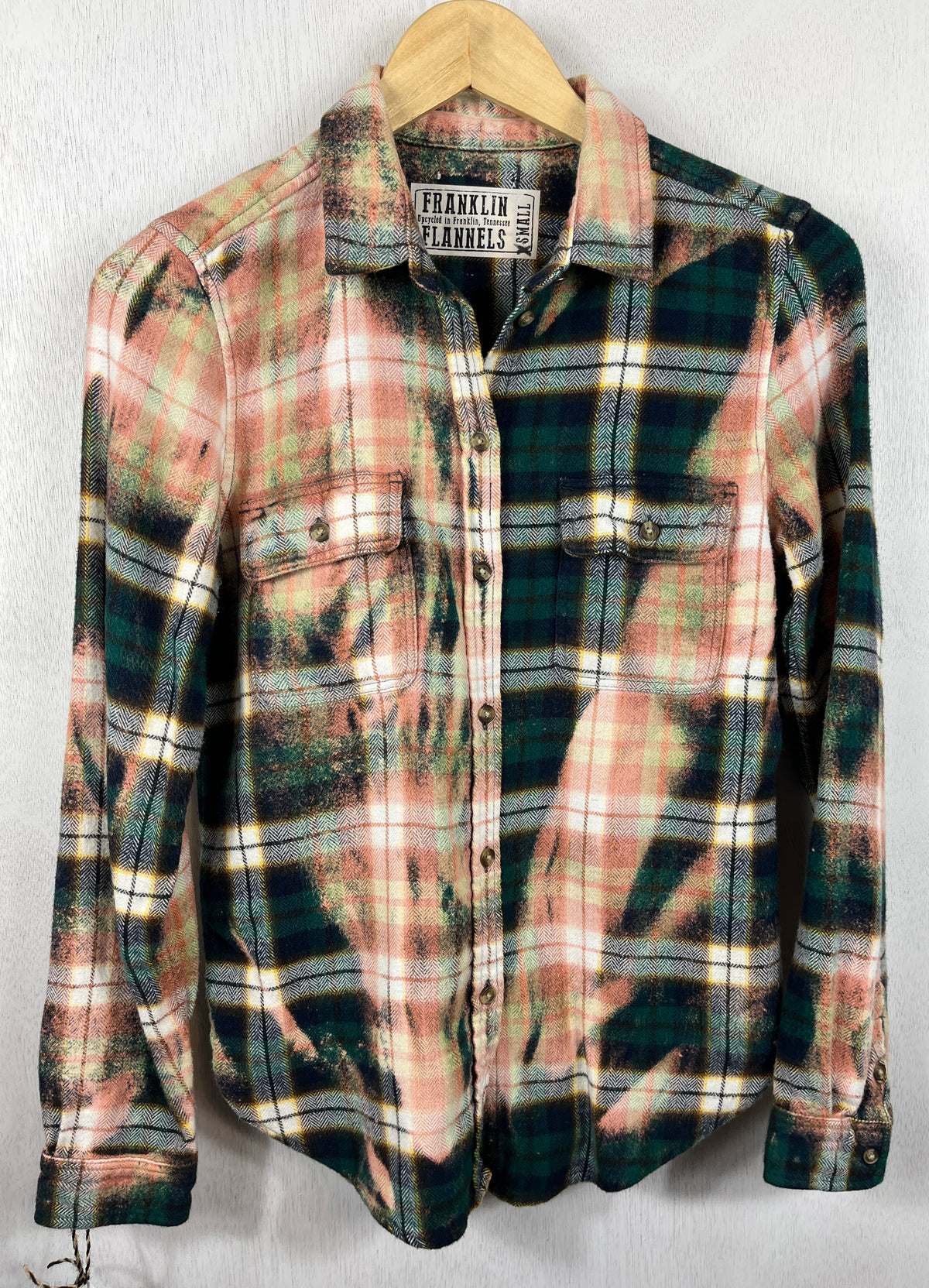 Vintage Green, Peach and Blue Flannel Size XS
