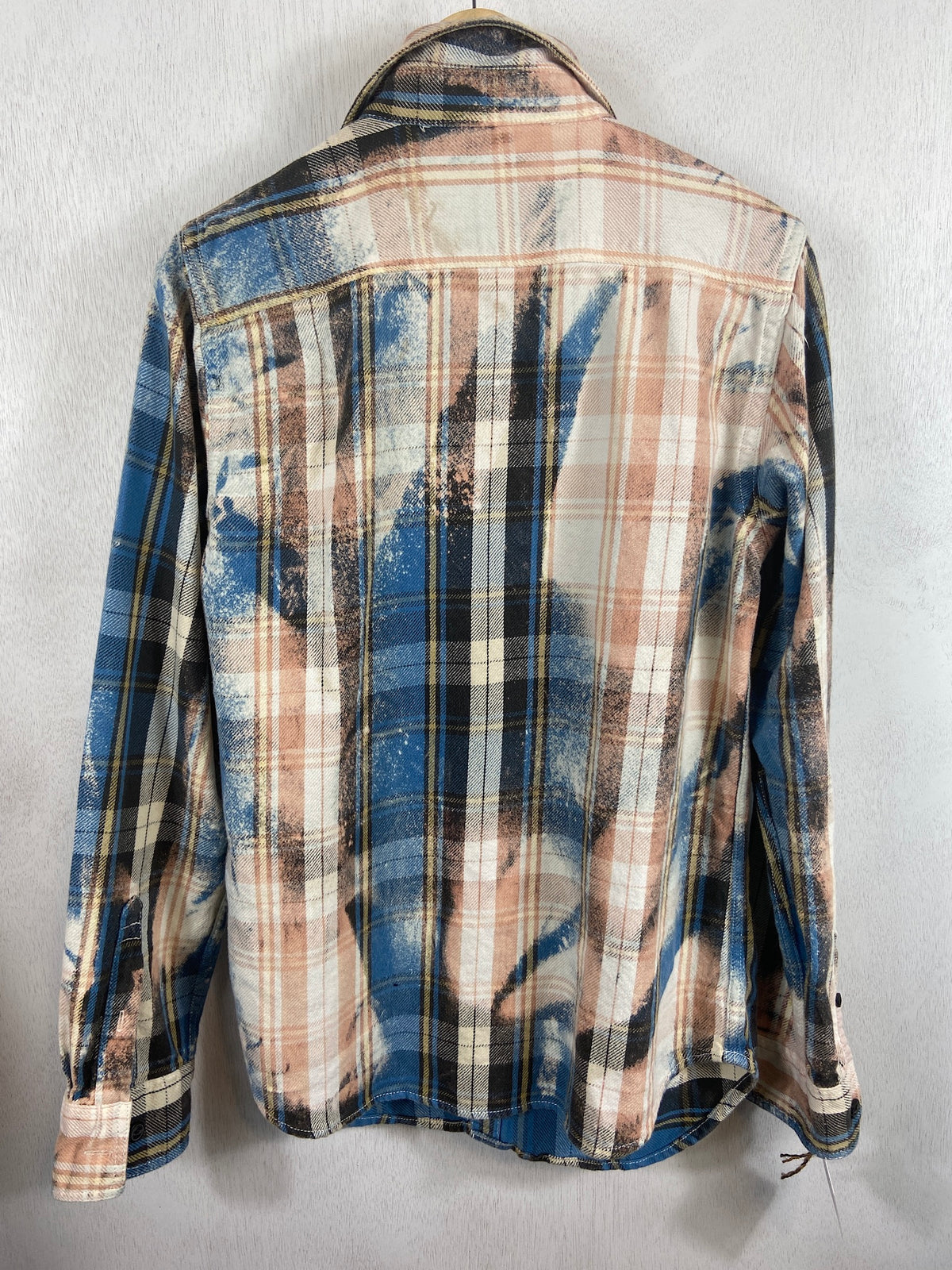 Vintage Light Blue, Yellow, Black, Peach and White Flannel Size Medium