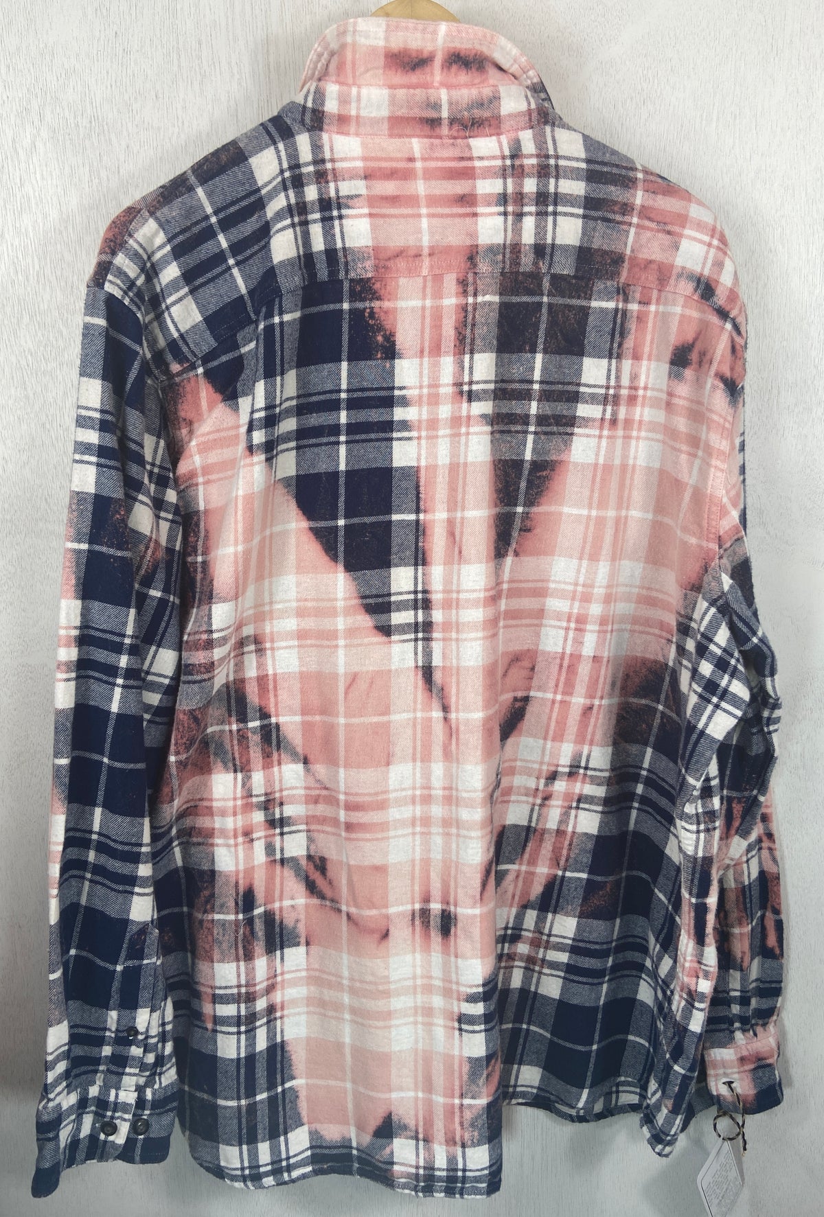 Vintage Navy Blue, White and Pink Flannel Size XXL