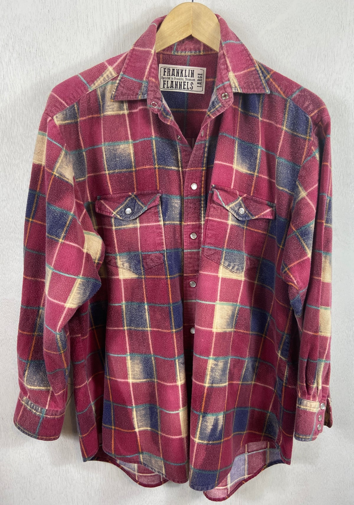 Vintage Western Style Burgundy, Navy and Cream Flannel Size Large