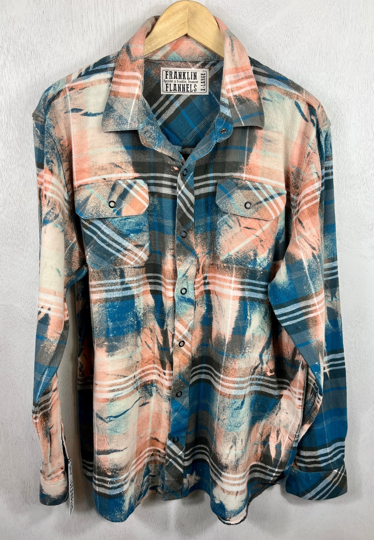 Vintage Western Style Turquoise, Cream and Pink Flannel Size XL
