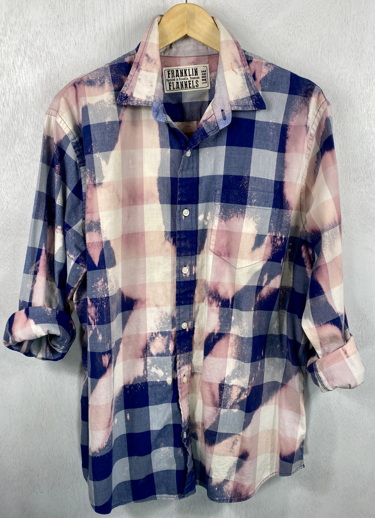Vintage Navy Blue, Pink and White Lightweight Cotton Size Large