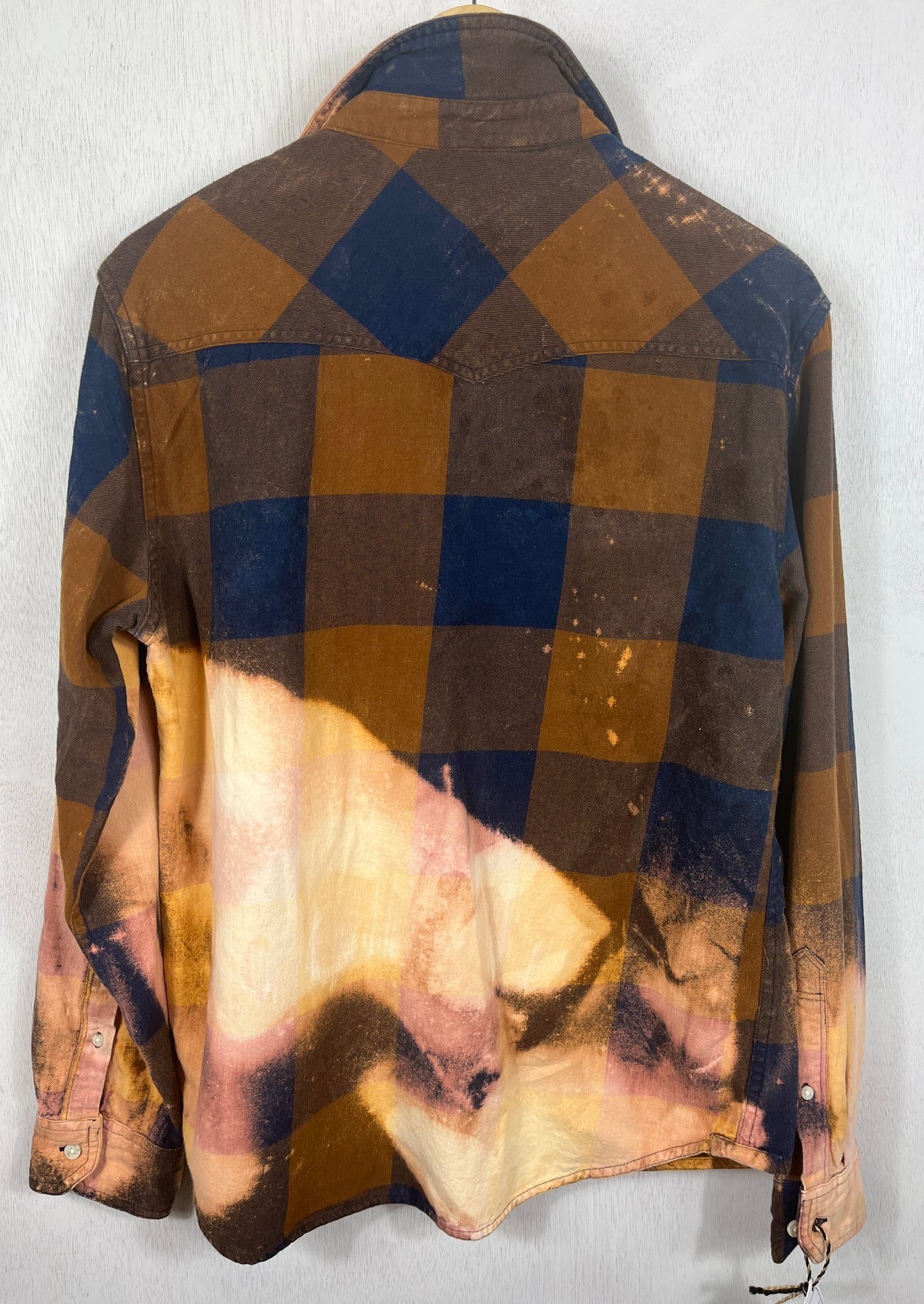 Vintage Rust, Navy Blue and Gold Flannel Size Medium