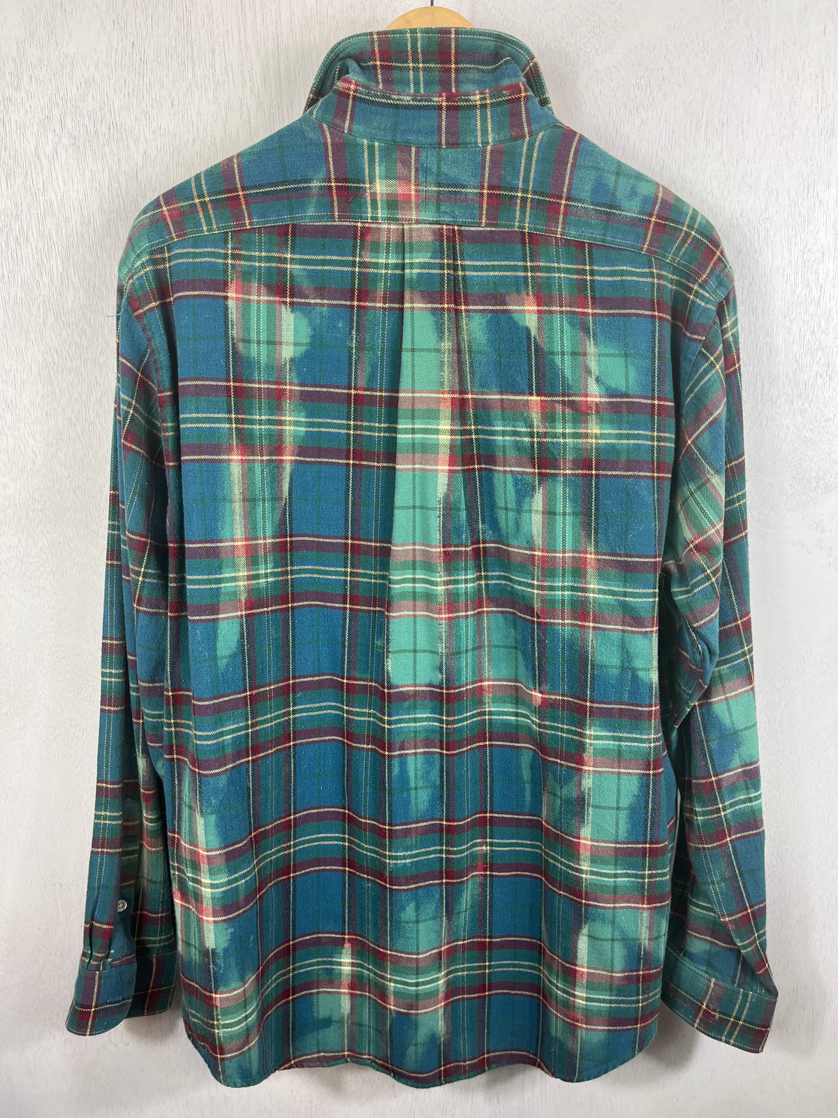 Vintage Teal, Seafoam Green and Cranberry Flannel Size Large