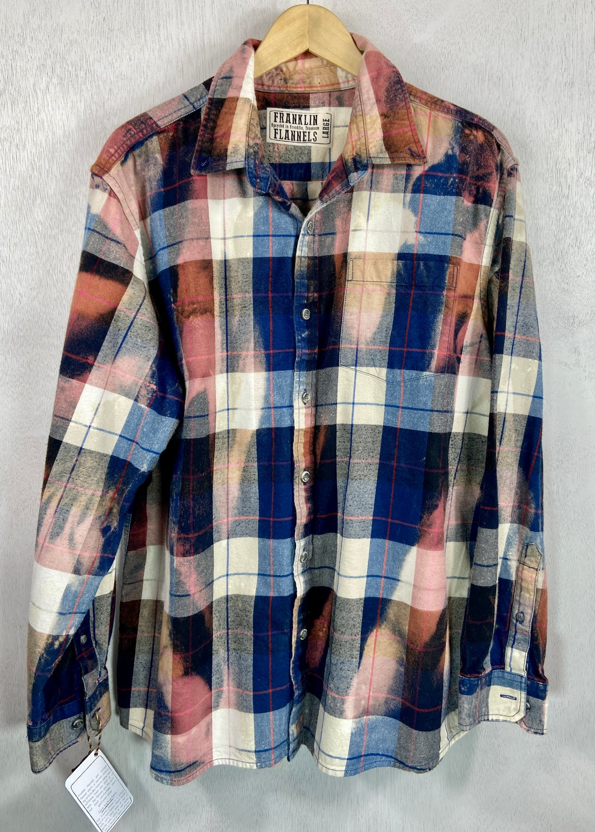 Vintage Navy Blue, White and Dusty Rose Flannel Size Large