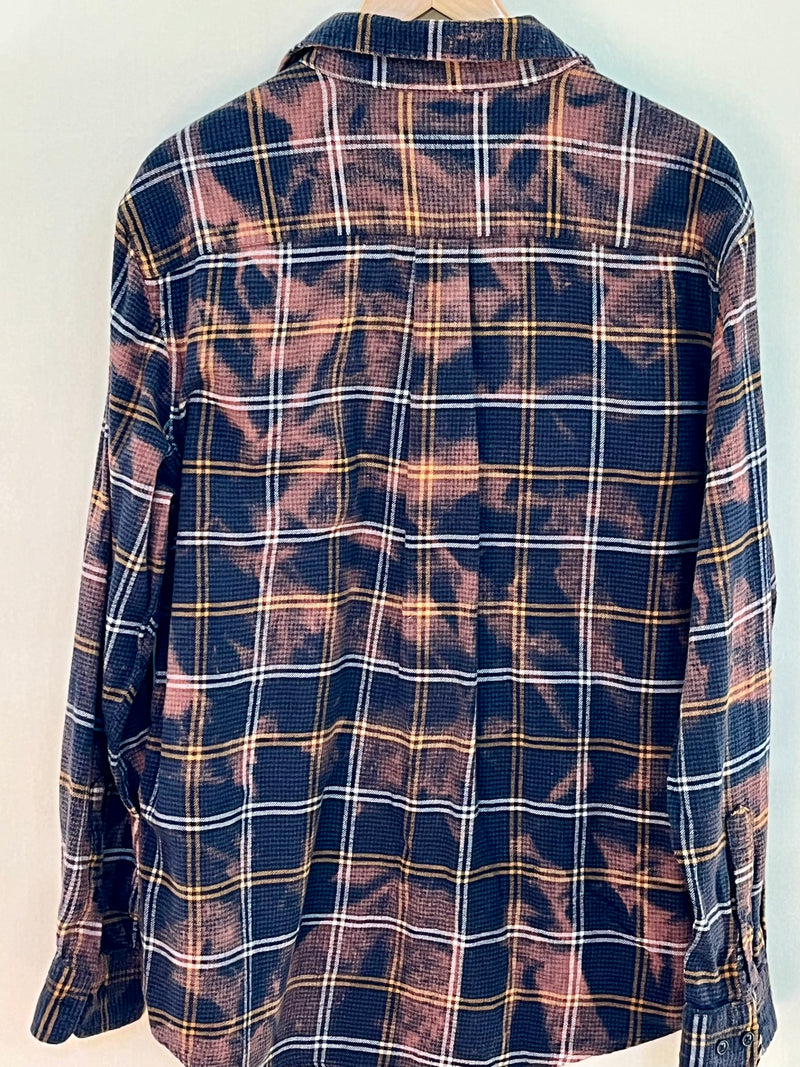 Vintage Navy, Yellow, White and Dusty Rose Textured Flannel Size Large