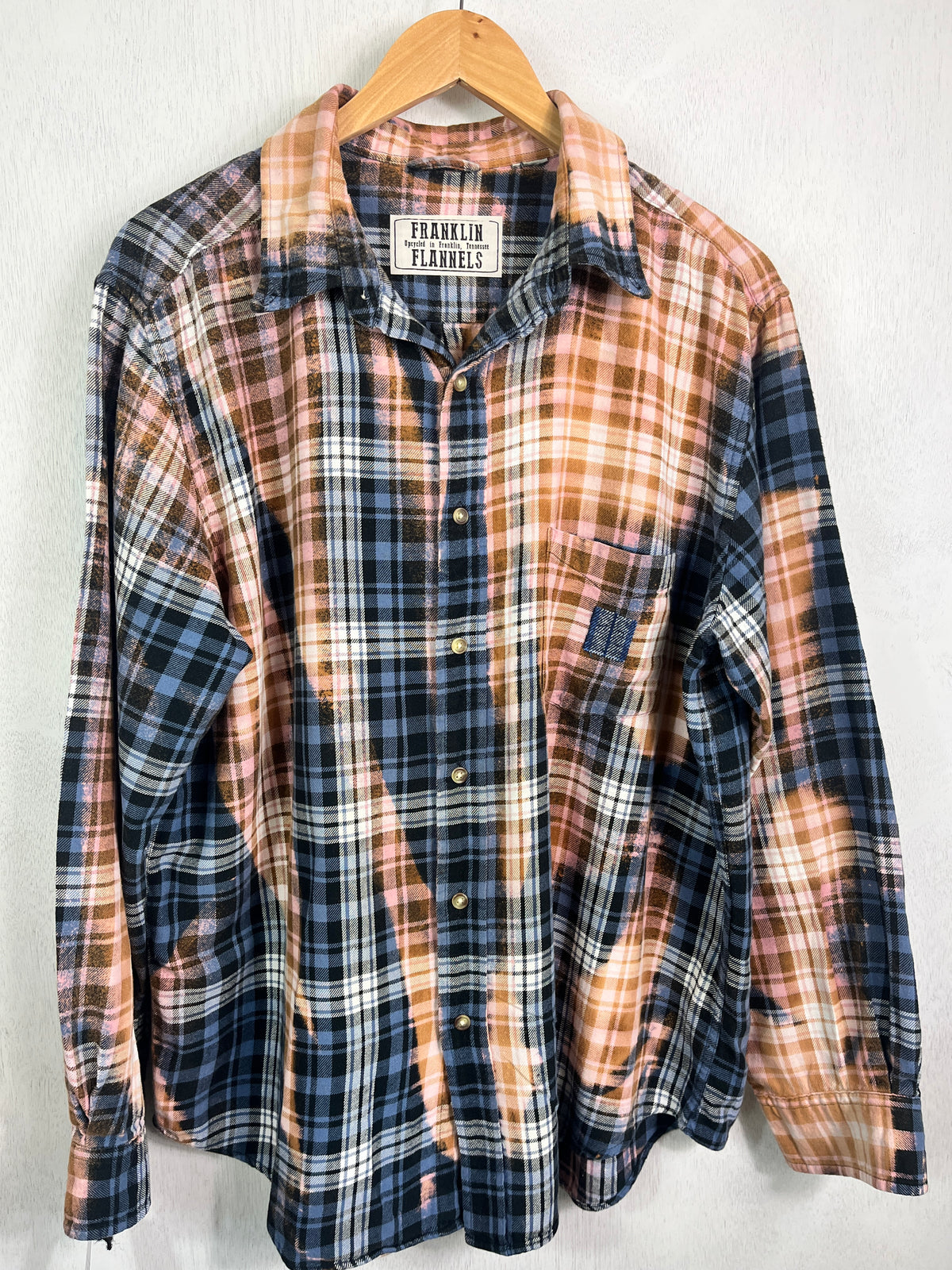 Vintage Navy Blue, White, Rust and Dusty Rose Flannel Size Large