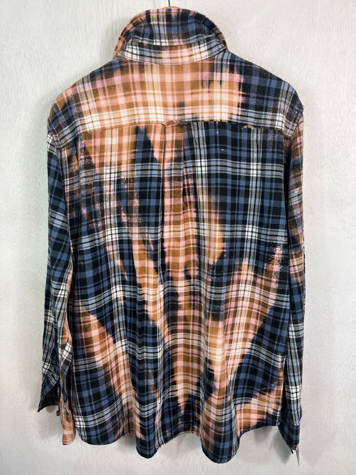 Vintage Navy Blue, White, Rust and Dusty Rose Flannel Size Large